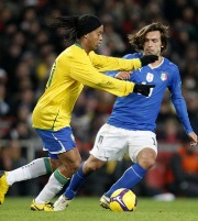 Χορός εκατομμυρίων στην Τουρκία για Πίρλο και Ροναλντίνιο